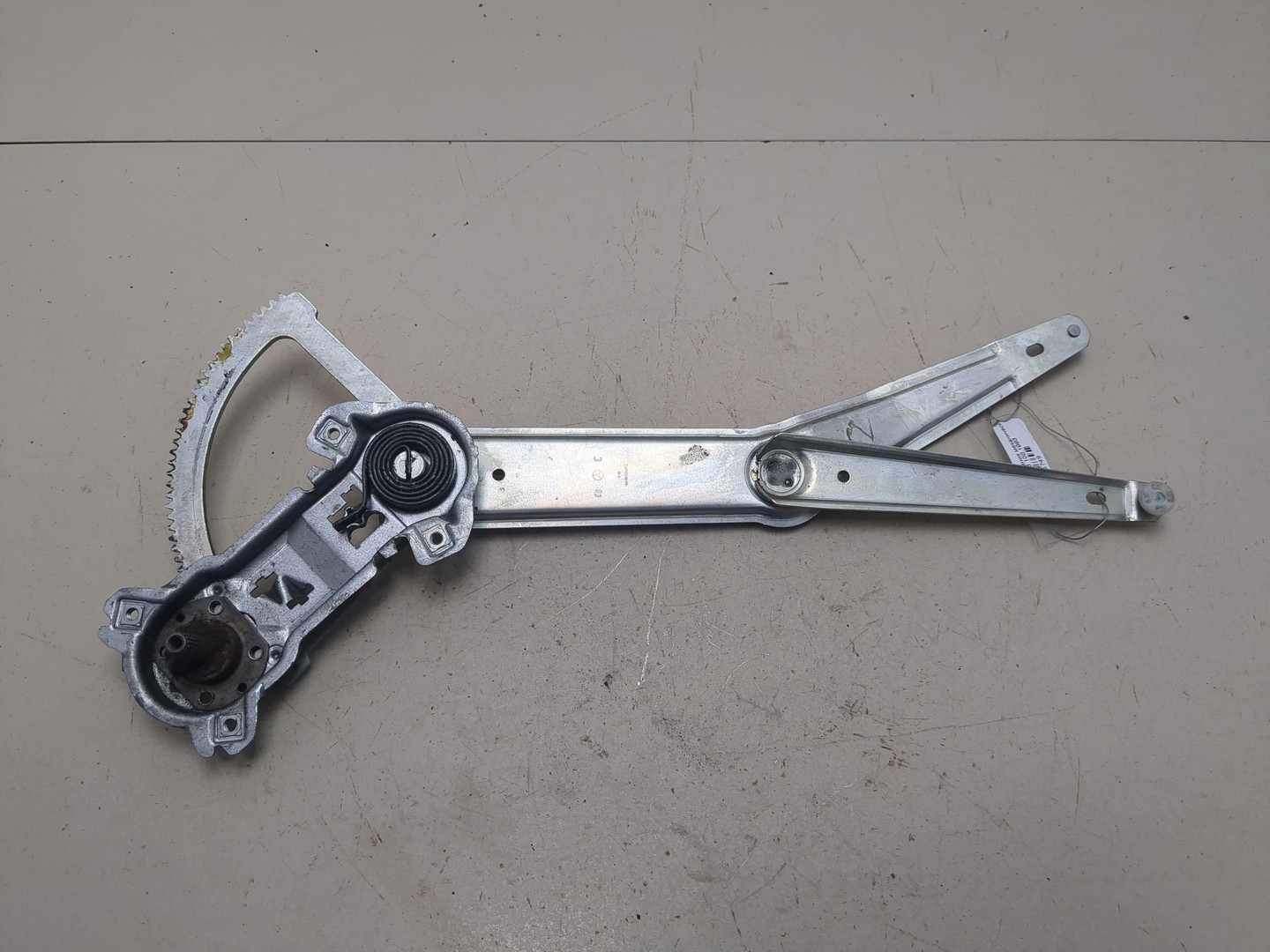 Стеклоподъемник механ. передний правый