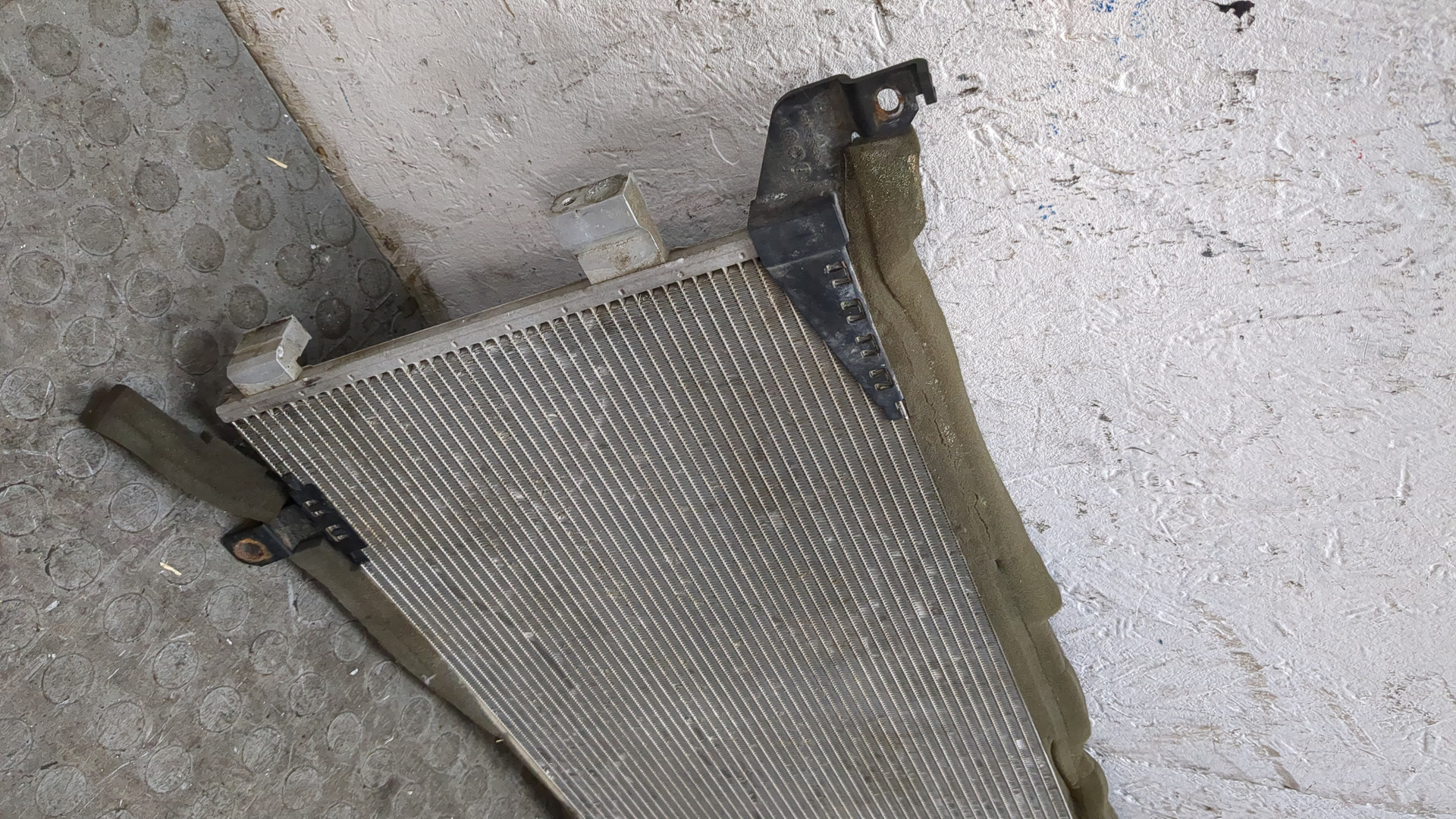 Радиатор кондиционера / конденсер