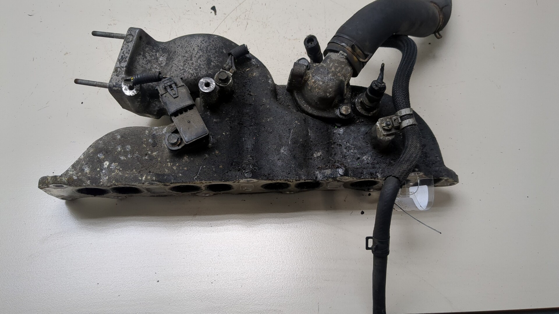 Коллектор впускной