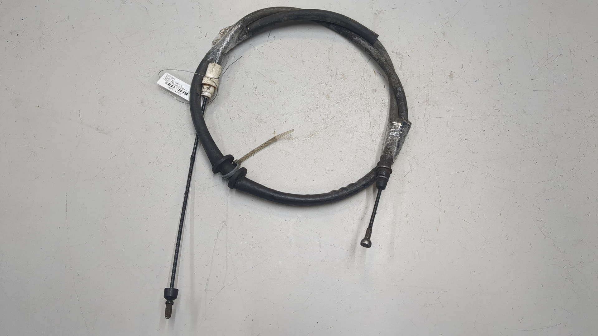 Трос стояночного тормоза