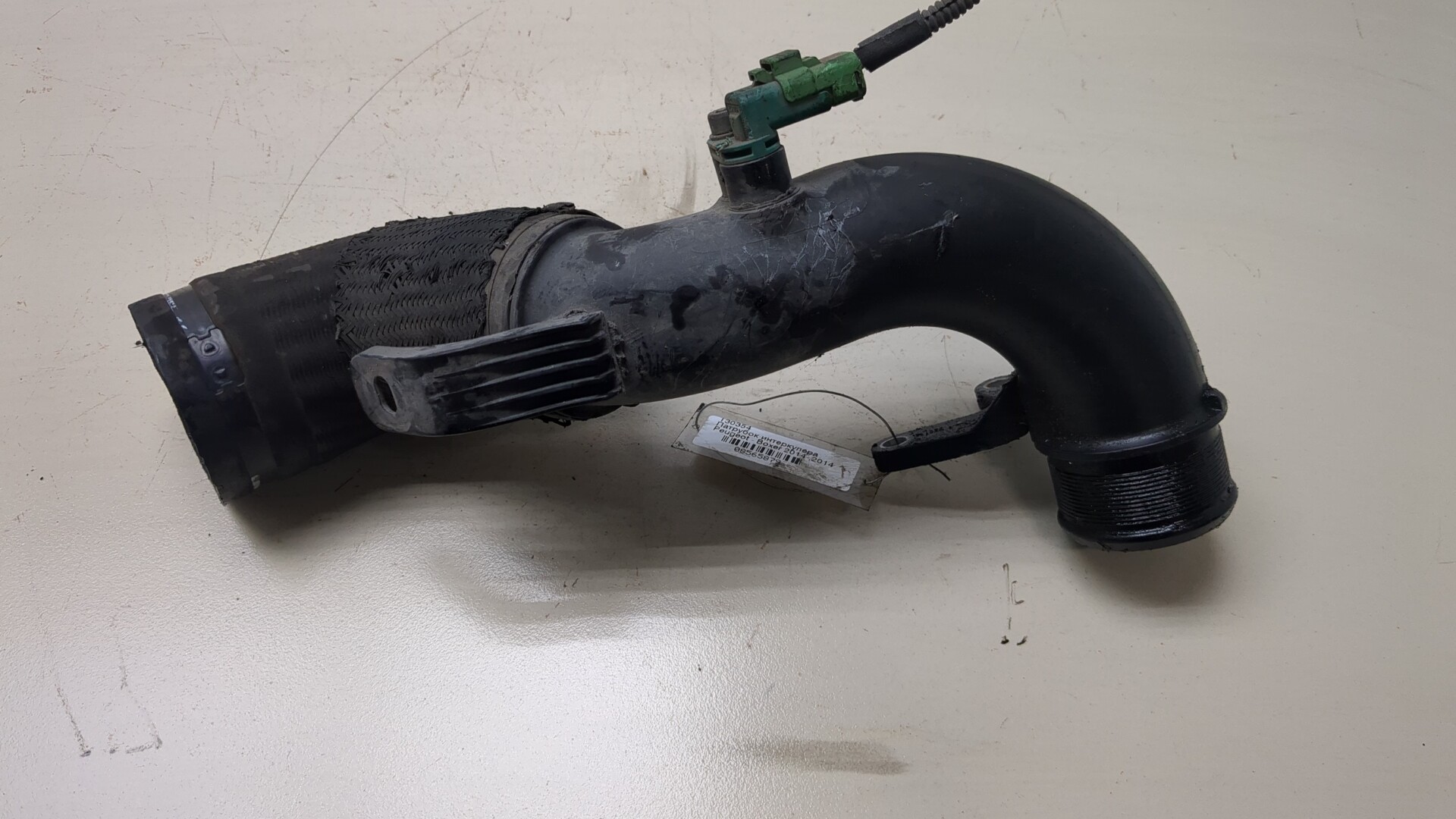 Патрубок интеркулера