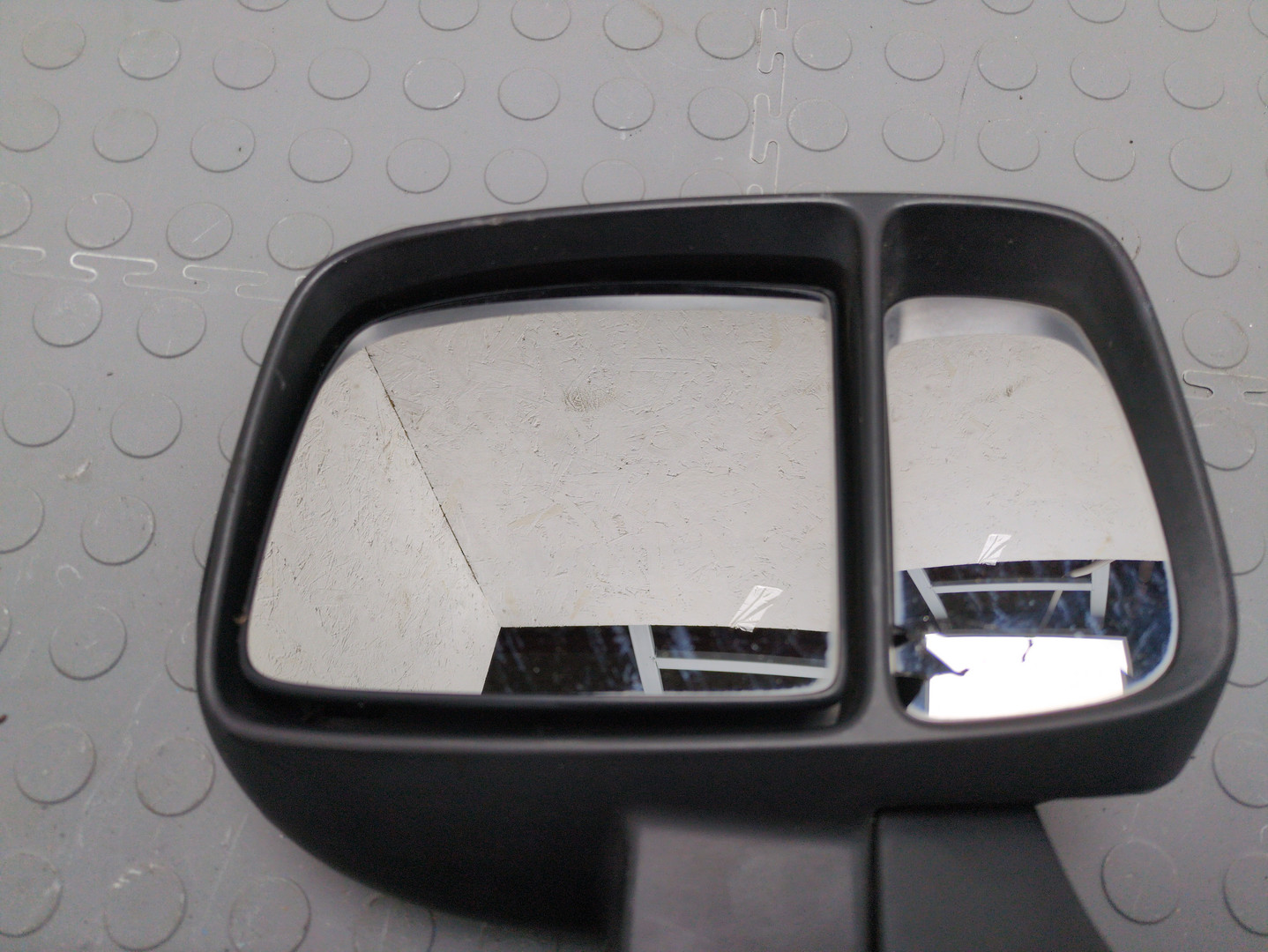 Зеркало правое электрическое