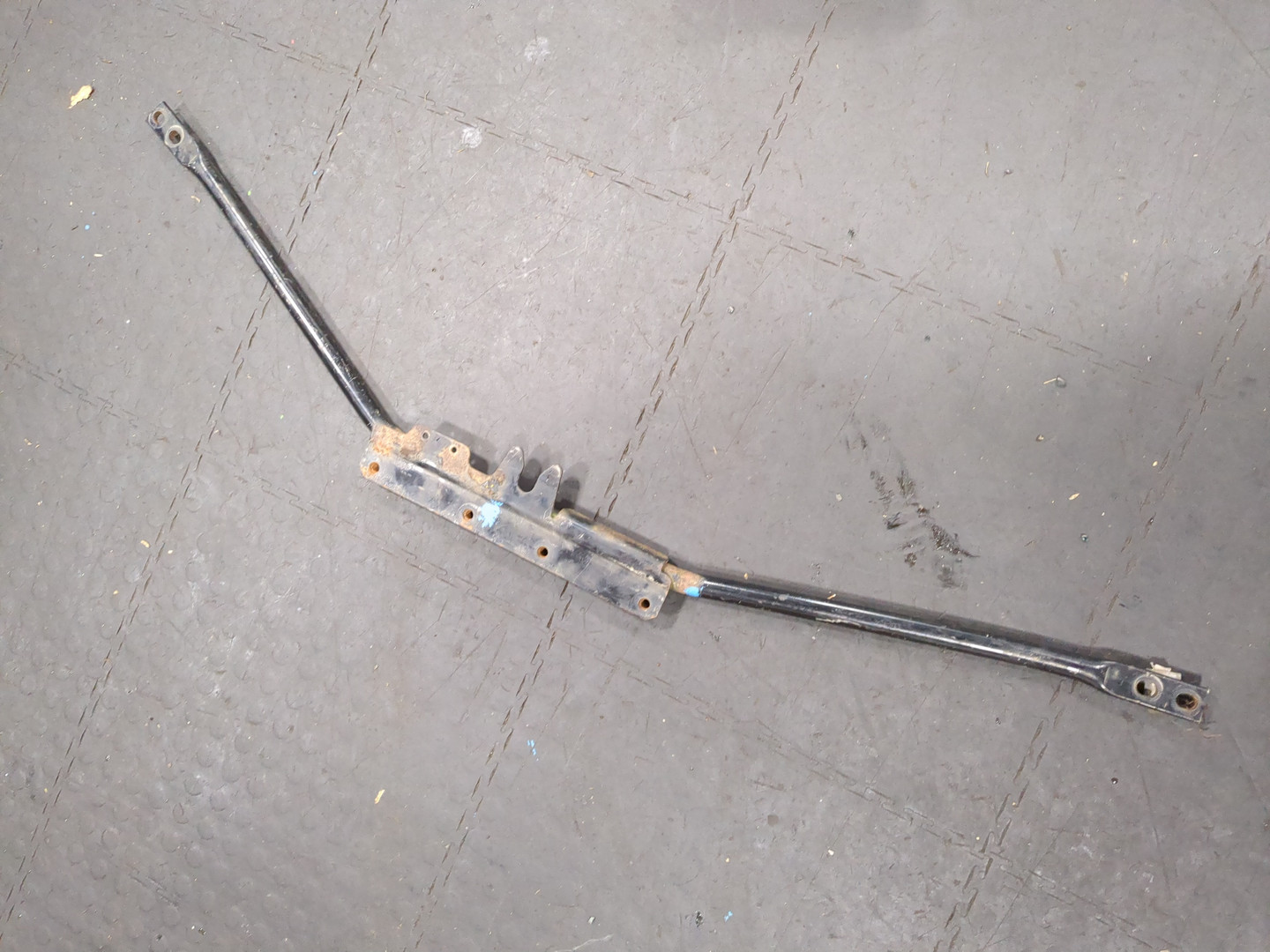 Кронштейн кабины