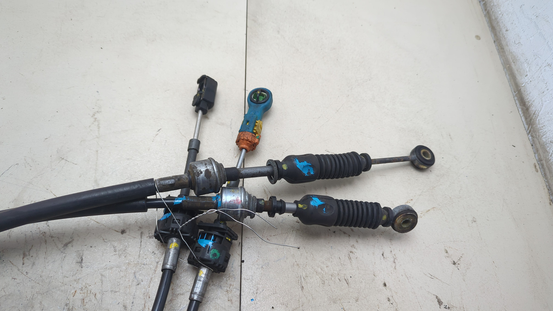 Трос КПП (выбора/переключения передач)