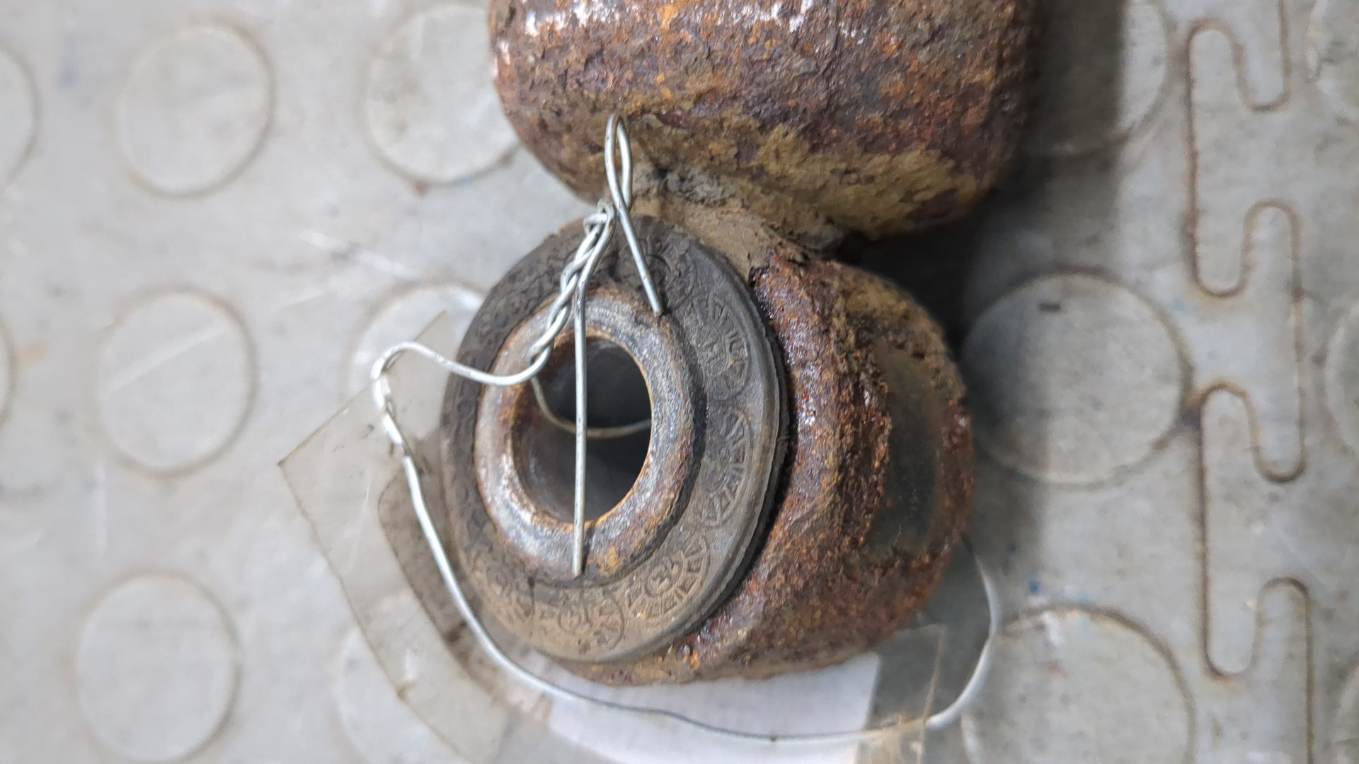 Амортизатор задний (стойка)