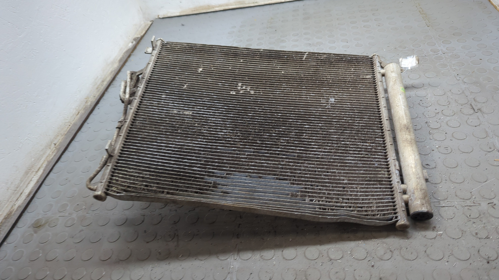 Радиатор кондиционера / конденсер