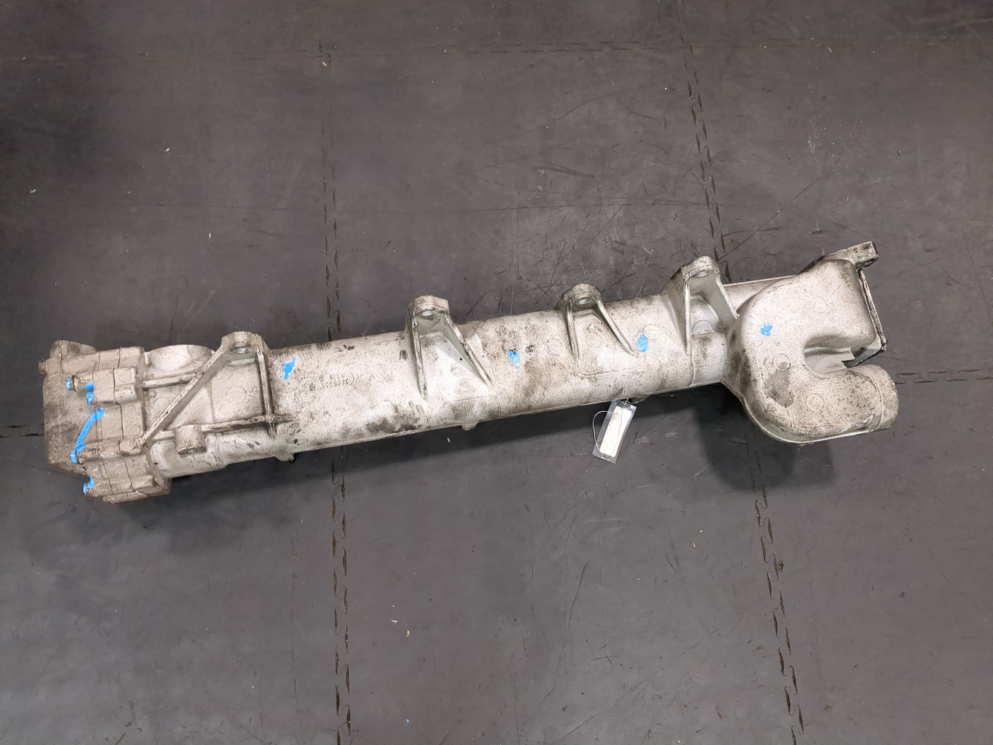 Тройник вентиляции картерных газов