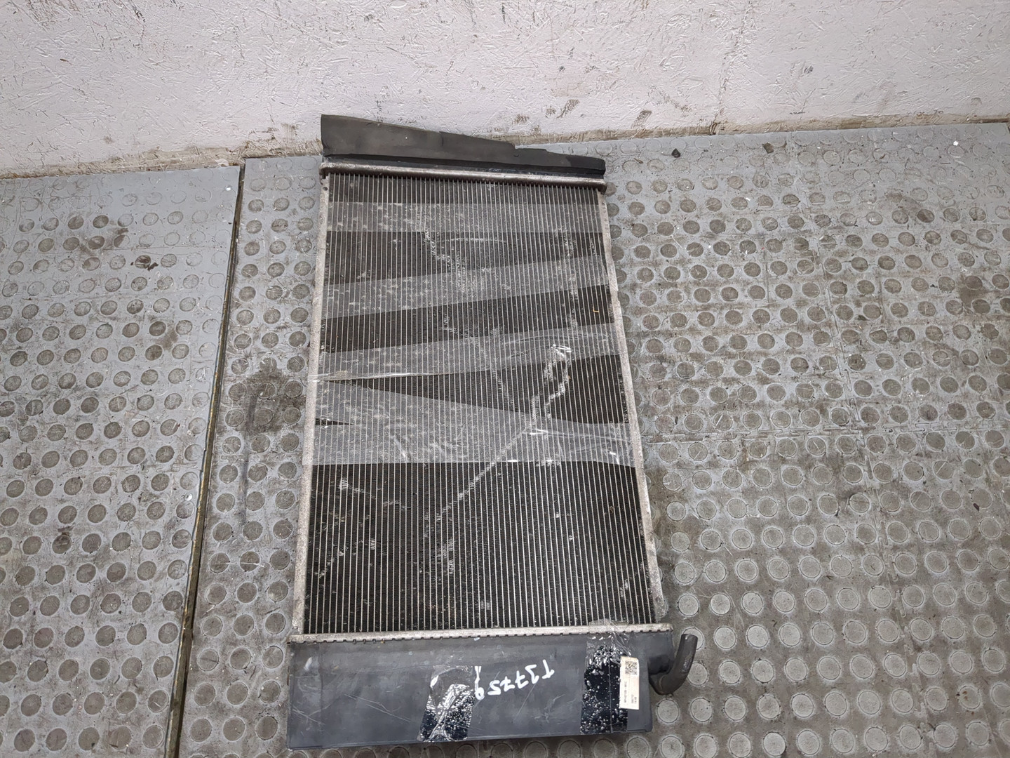 Радиатор охлаждения двигателя основной