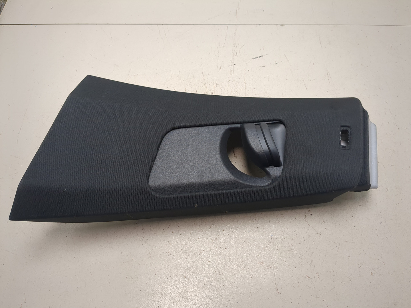 Обшивка стойки