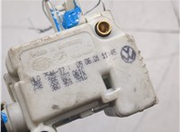 3B5827061C Привод центрального замка Volkswagen Passat 5 2000-2005 8756808 #1