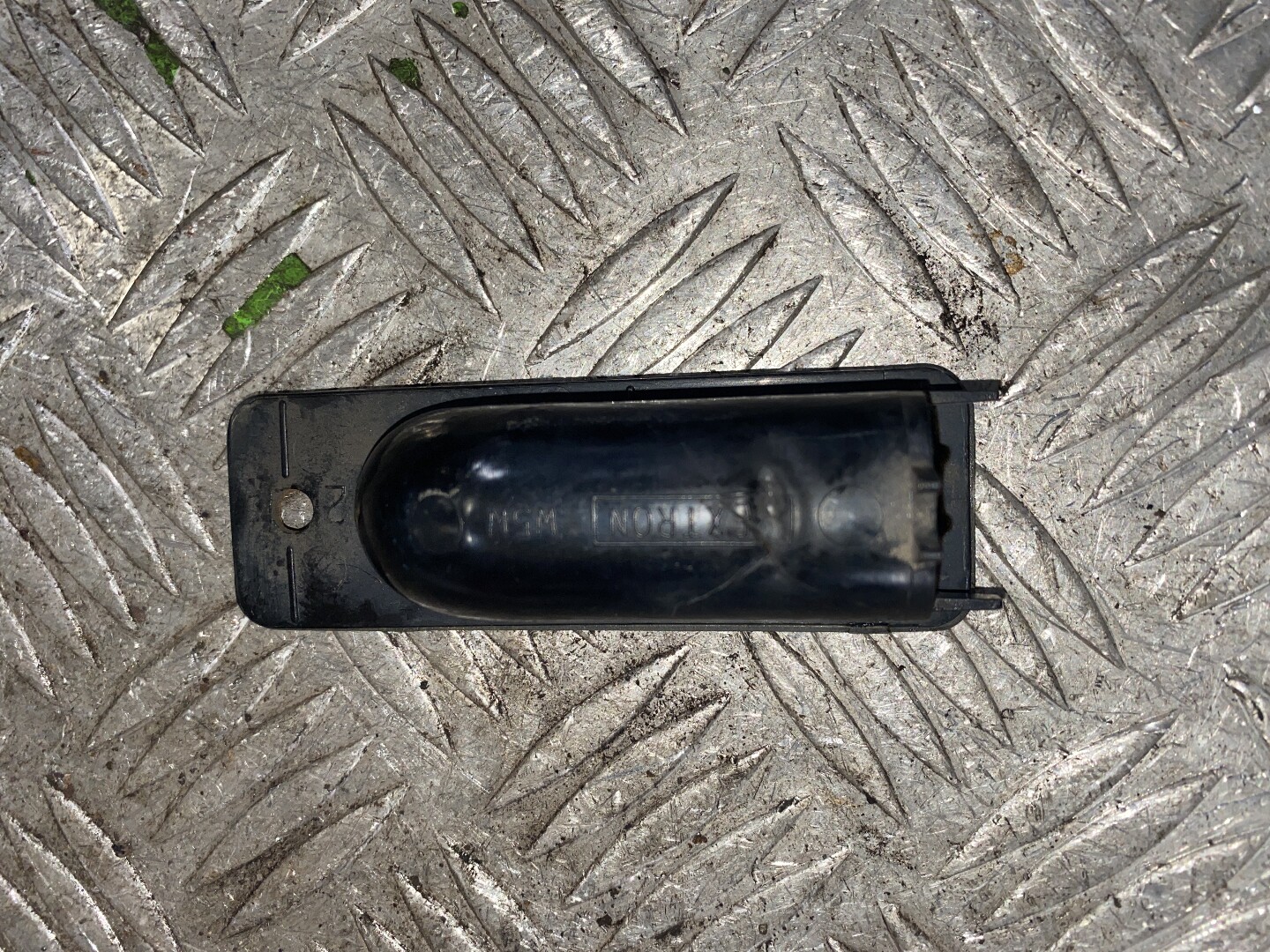 Фонарь подсветки номера