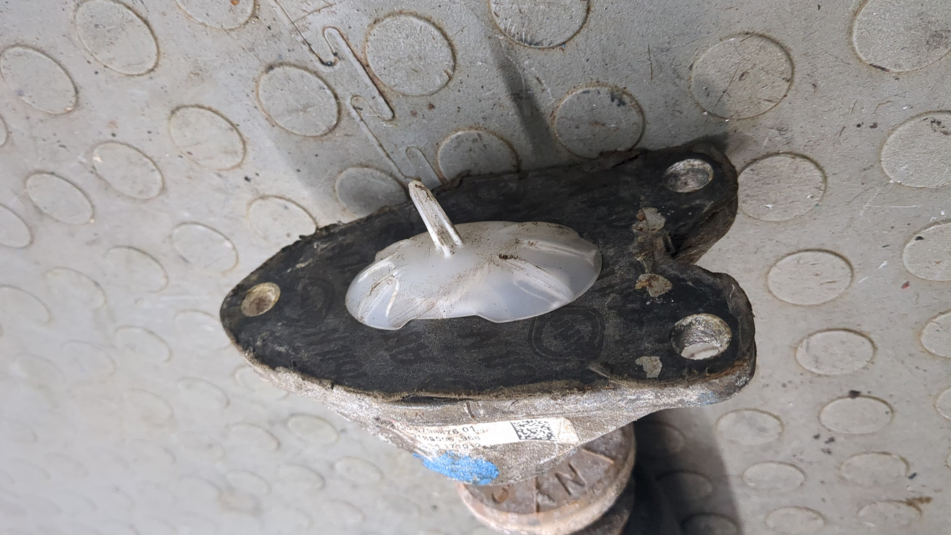 Амортизатор задний (стойка)