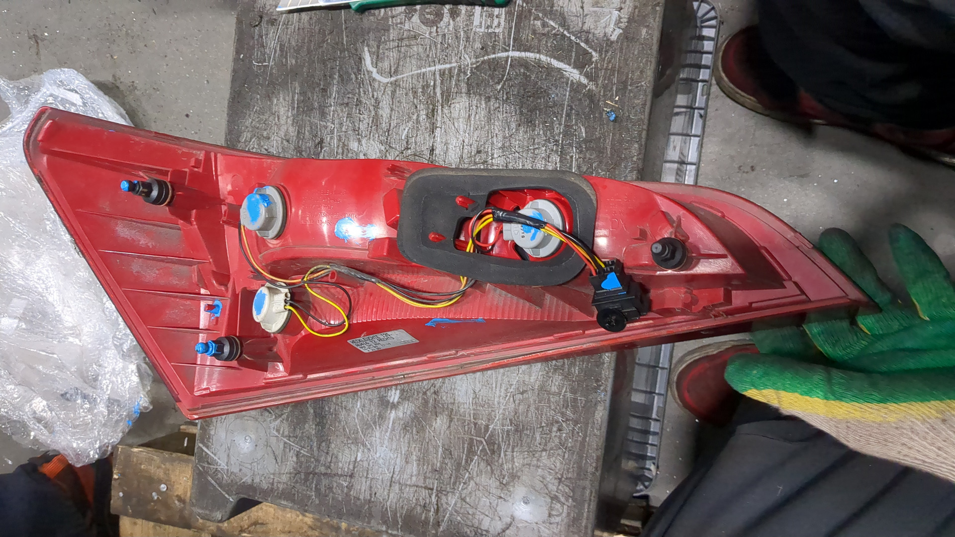 Фонарь задний правый