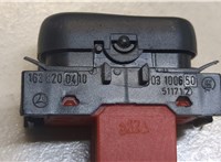 1638200410 Кнопка стеклоподъемника (блок кнопок) Mercedes ML W163 1998-2004 8765987 #2