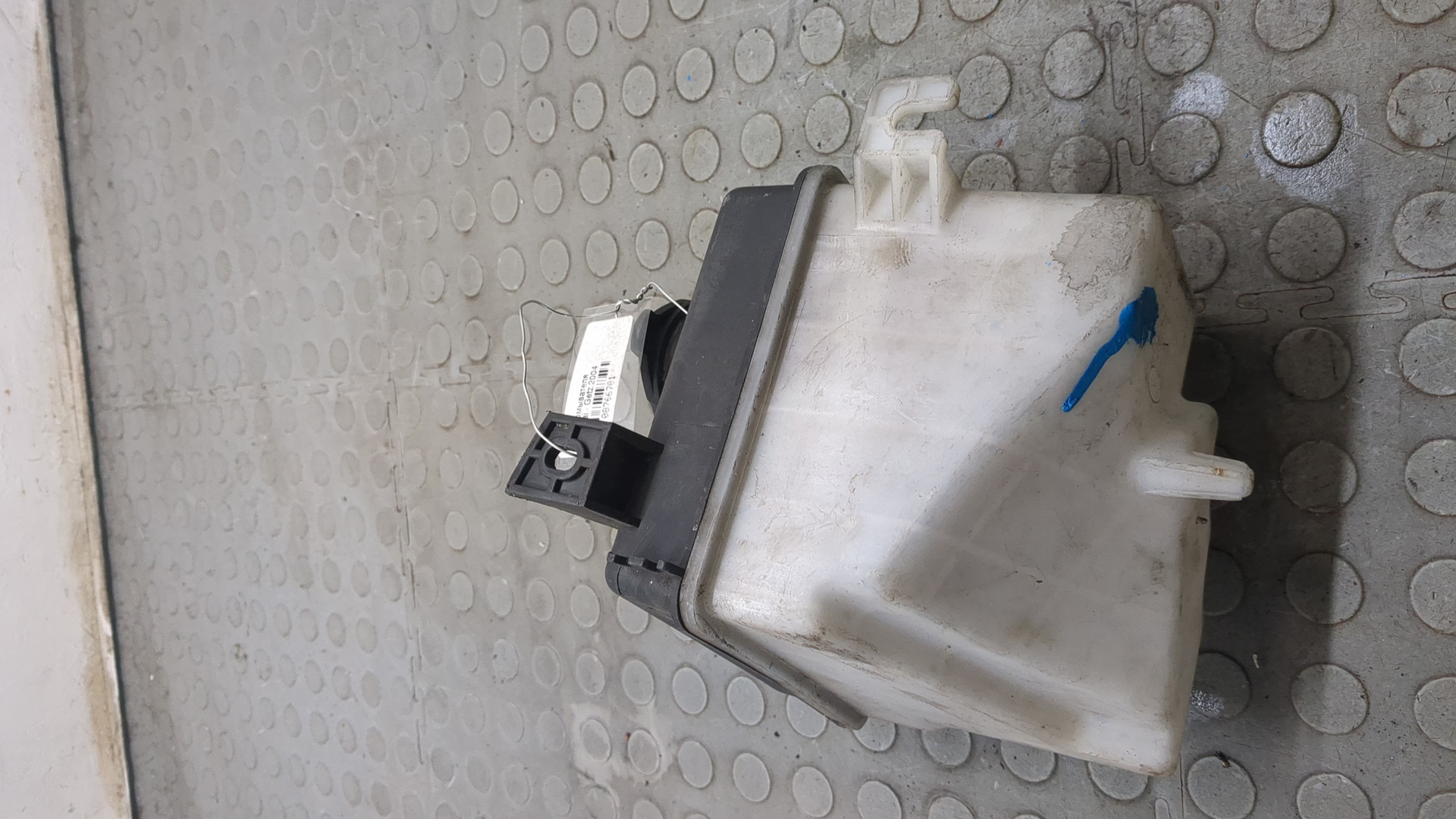 Бачок омывателя лобового стекла