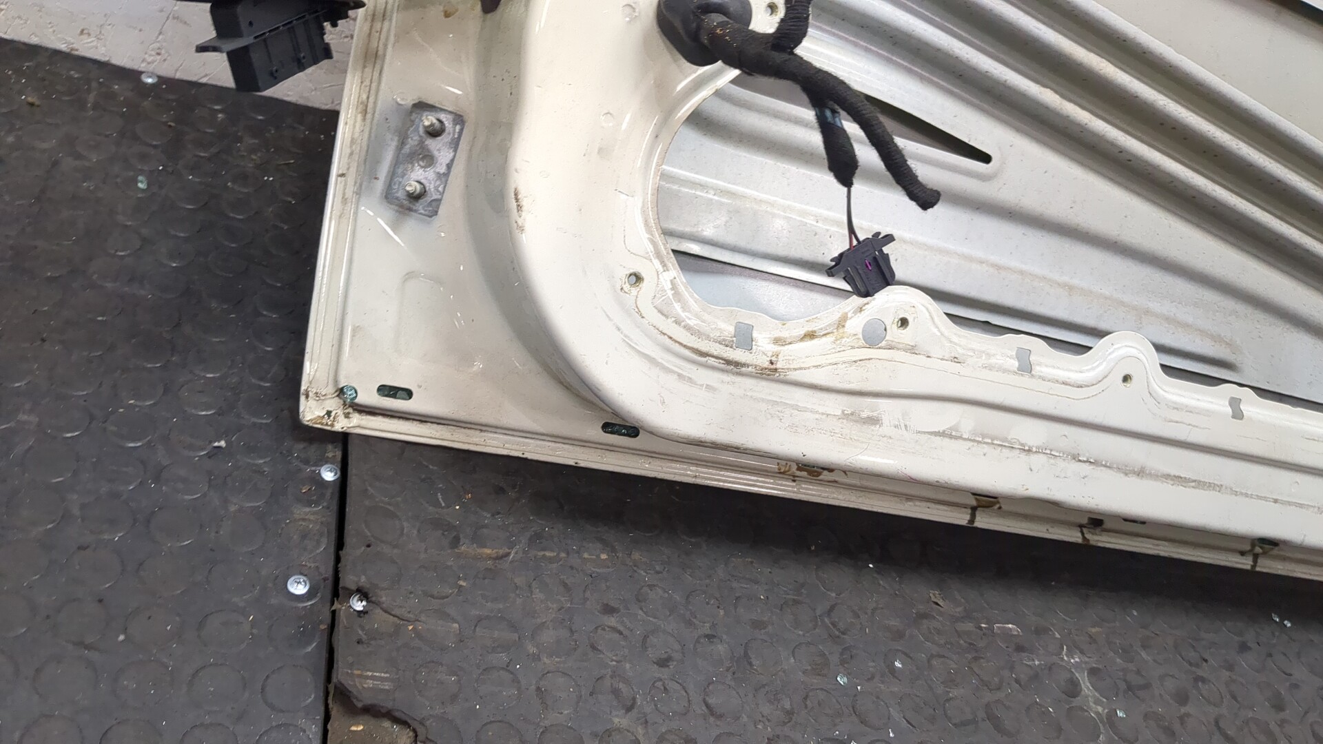 Дверь передняя правая