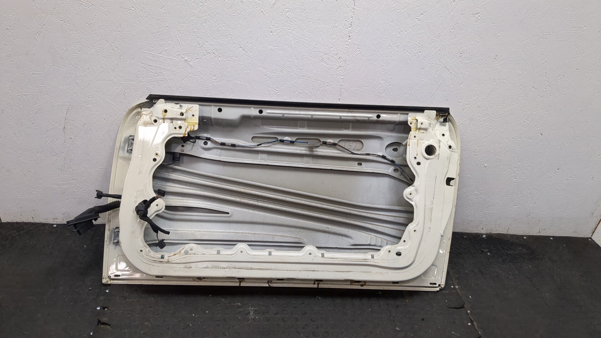 Дверь передняя правая