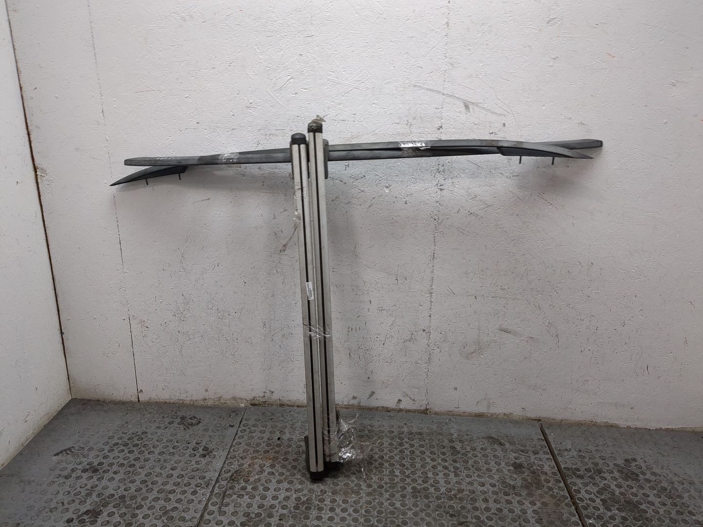 Рейлинги (релинг) к-кт (планки на крышу)