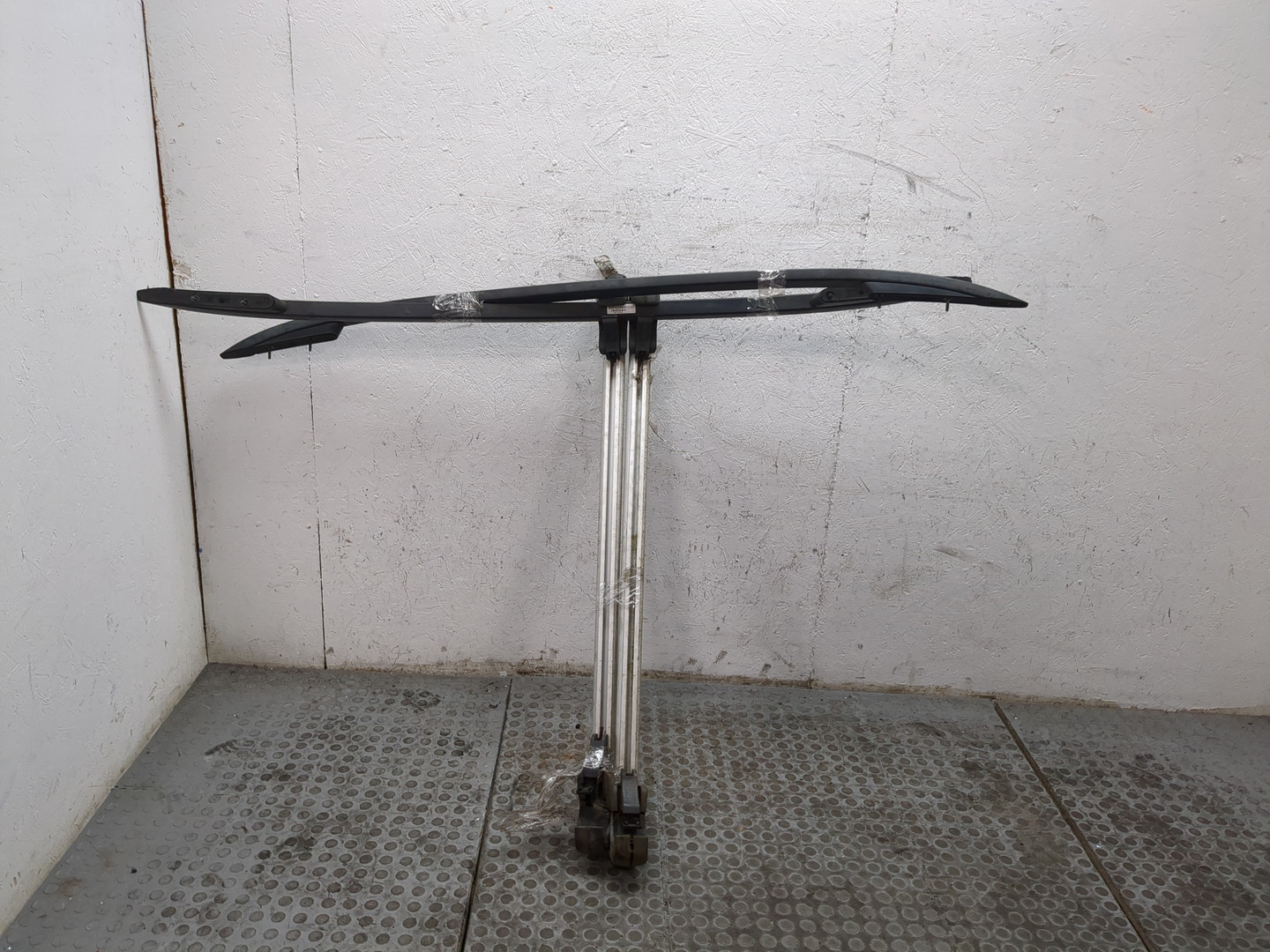 Рейлинги (релинг) к-кт (планки на крышу)