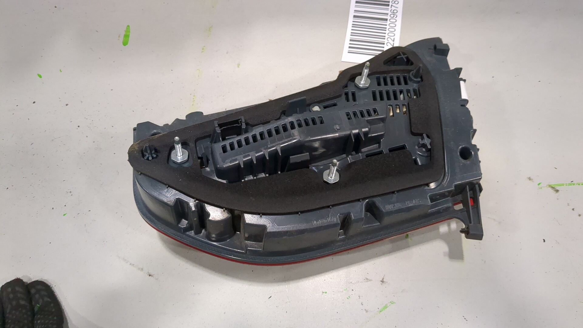 Фонарь задний внутренний левый