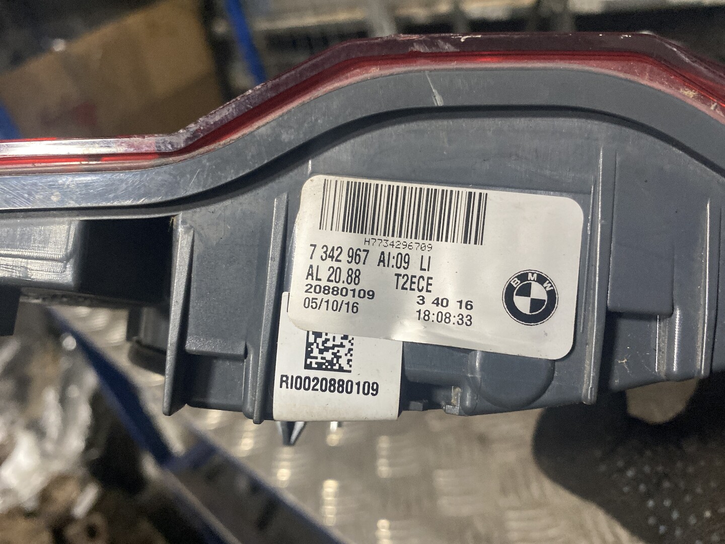 Фонарь задний внутренний левый