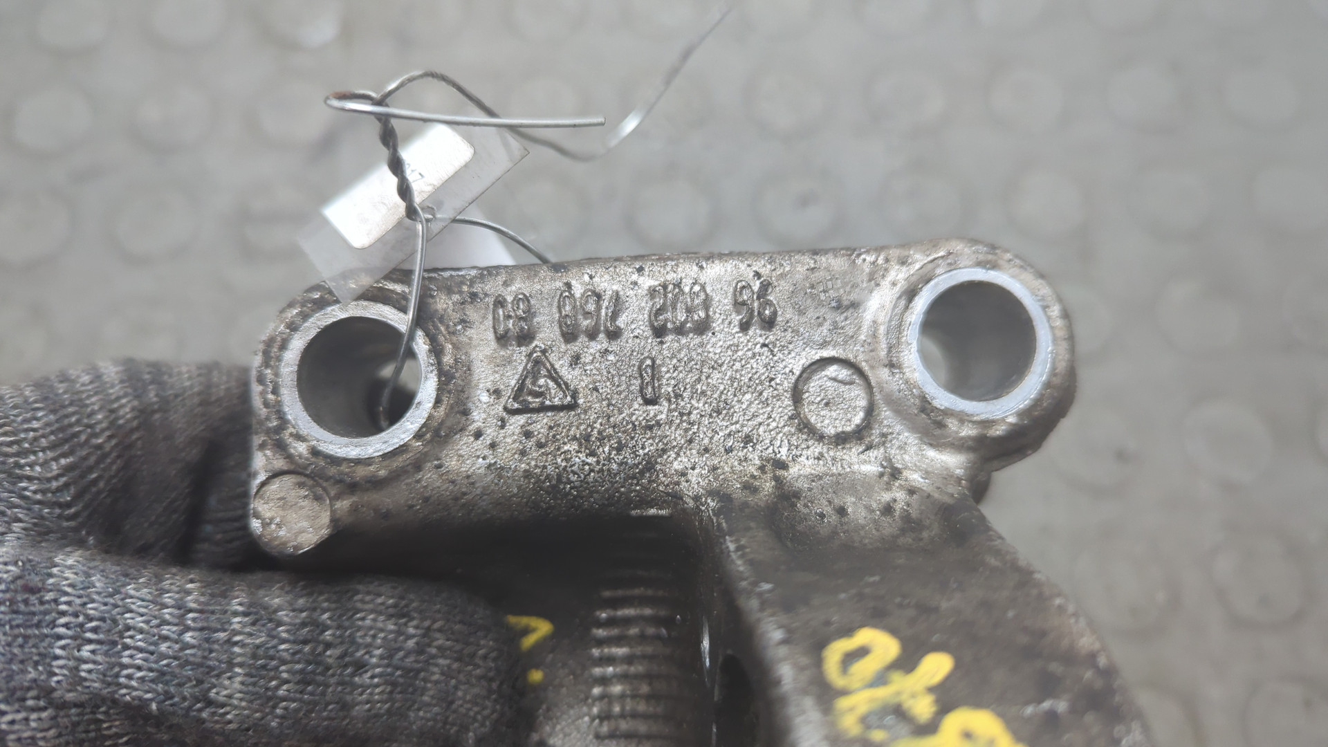 Кронштейн (п.з.к.)