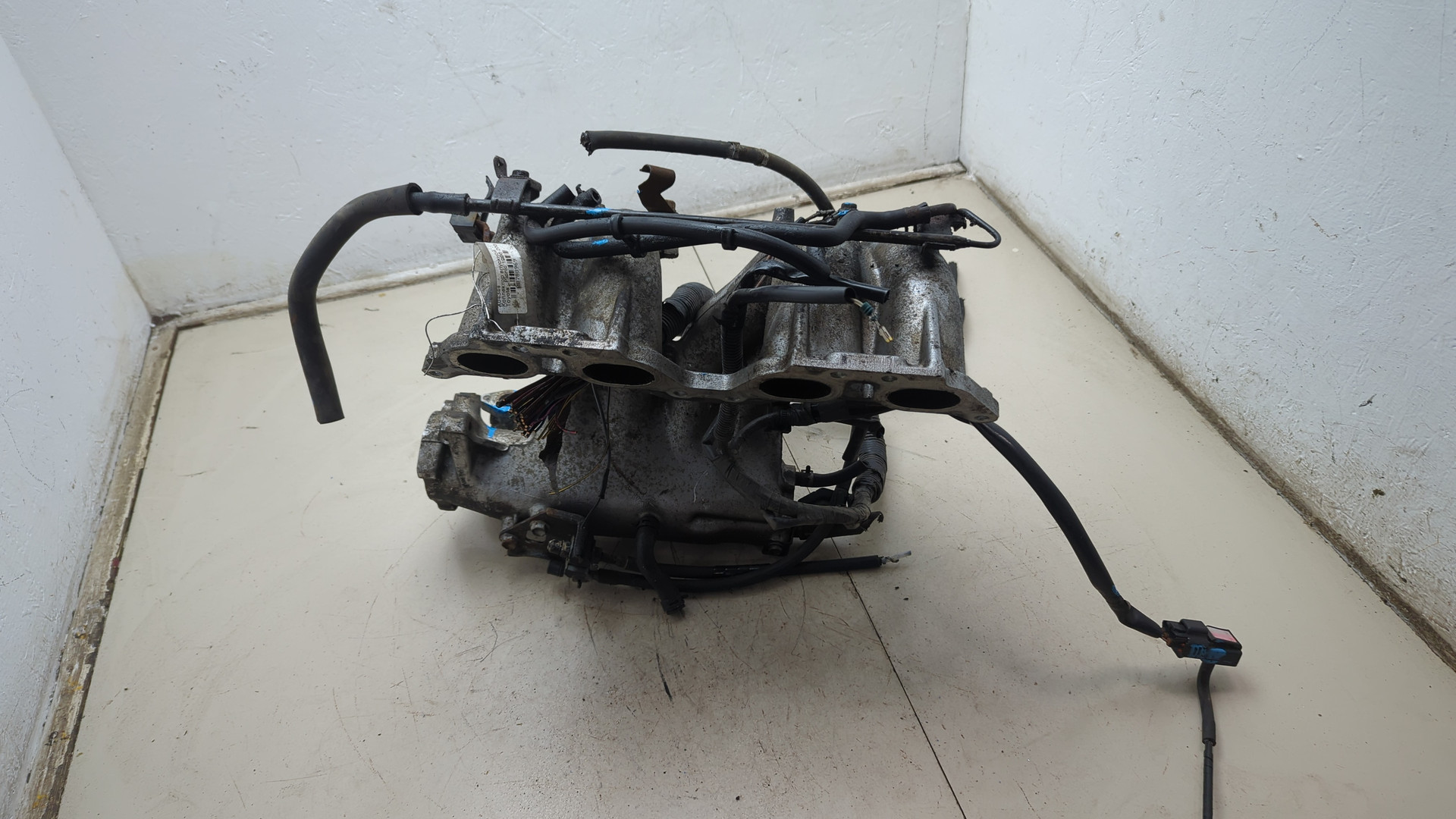 Коллектор впускной