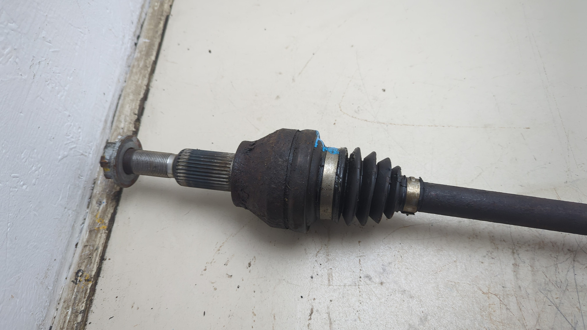 Полуось задняя правая