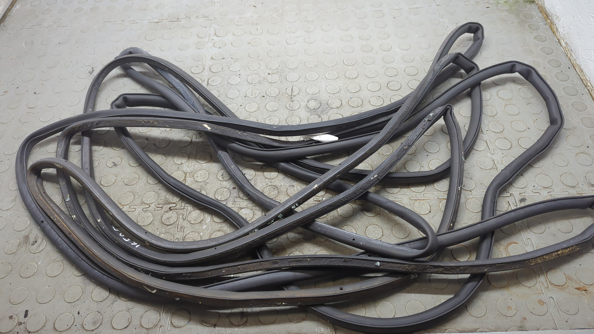 Уплотнитель (наружный)