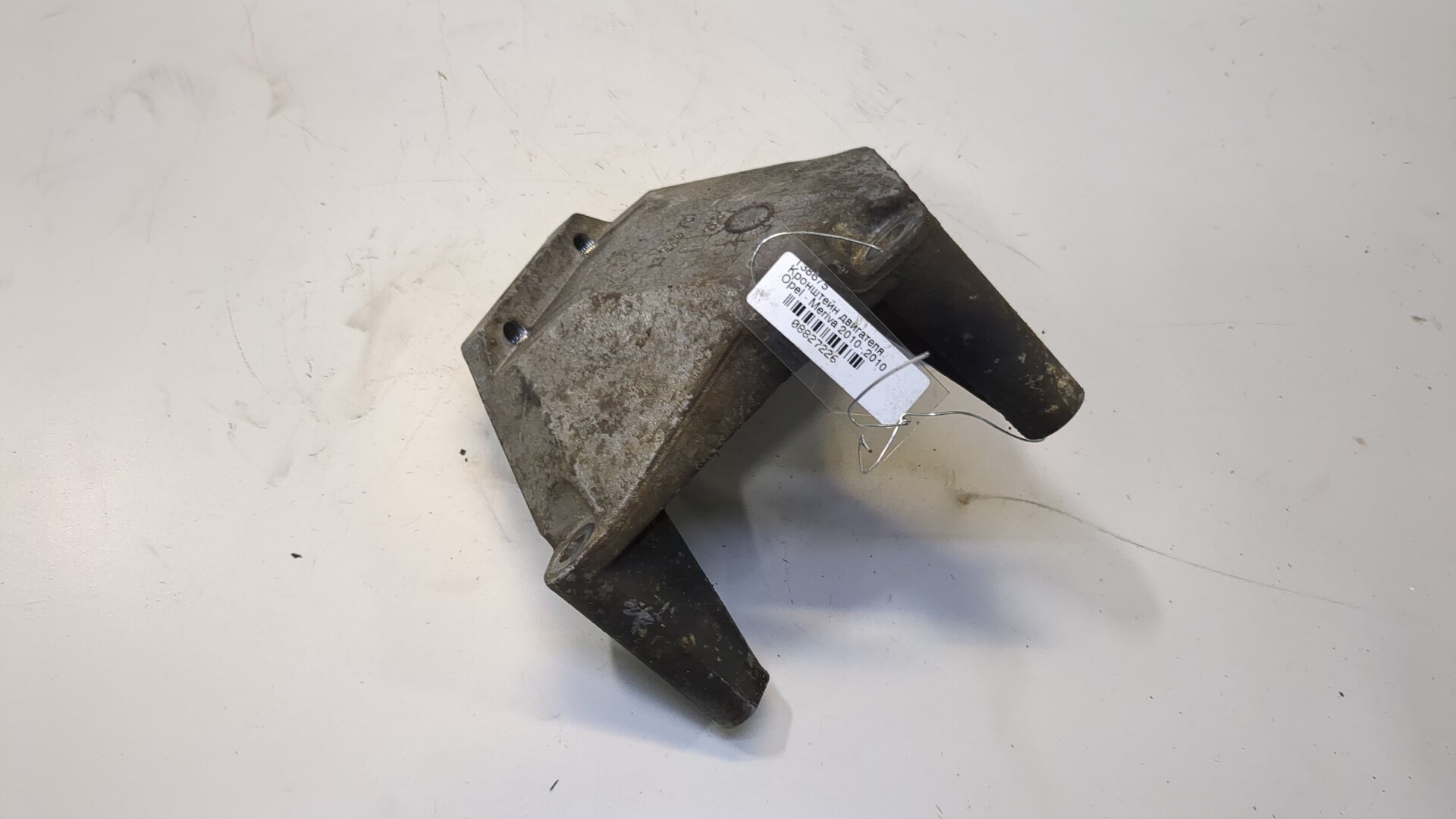 Кронштейн двигателя