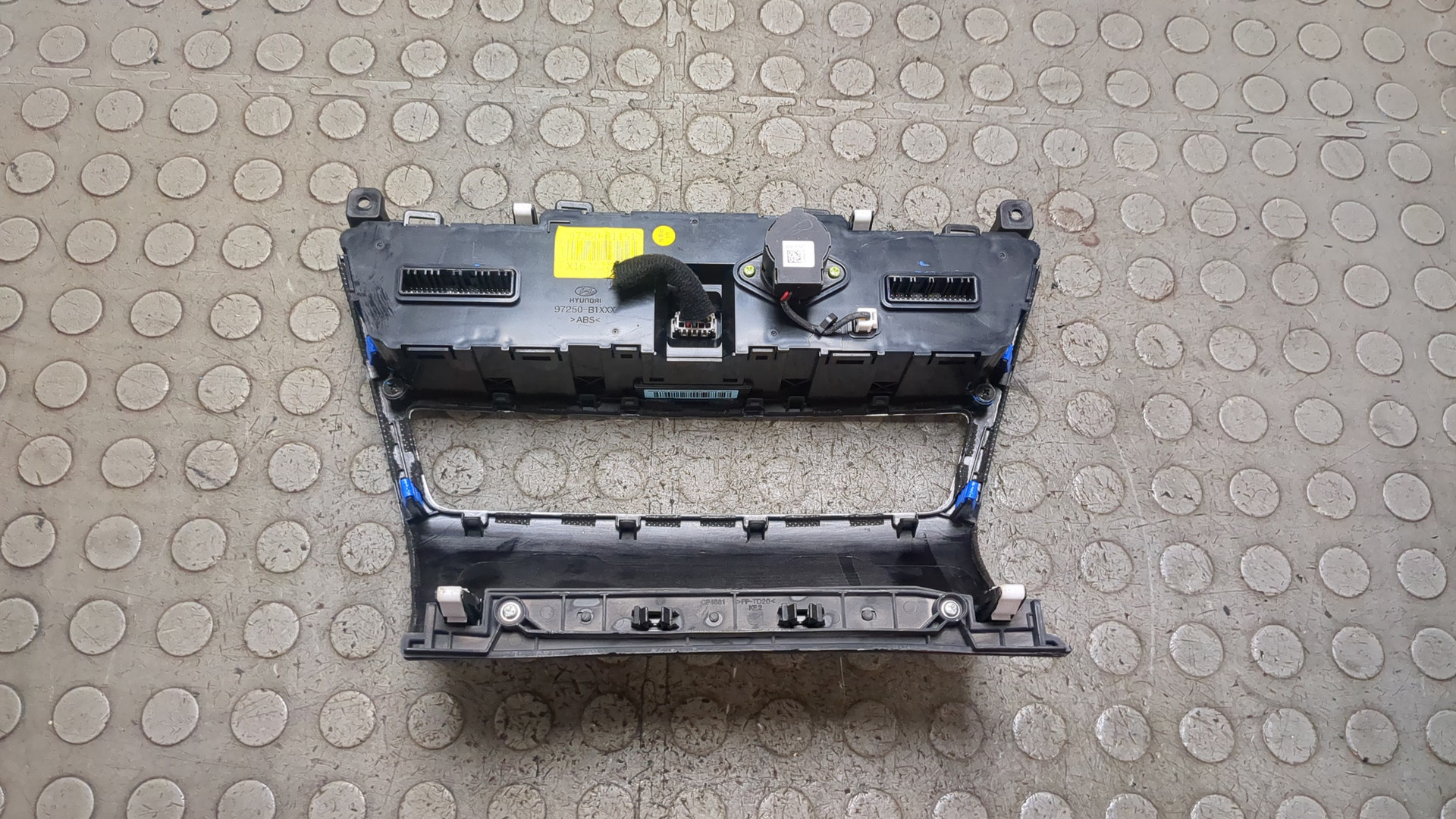 Переключатель отопителя