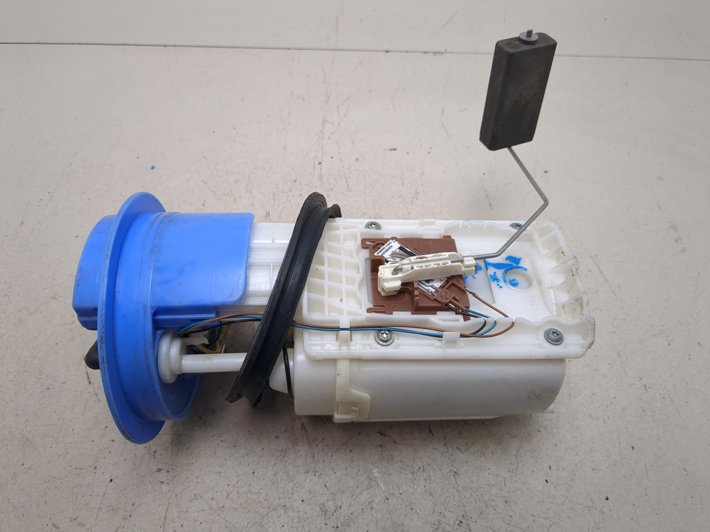 Насос топливный электрический