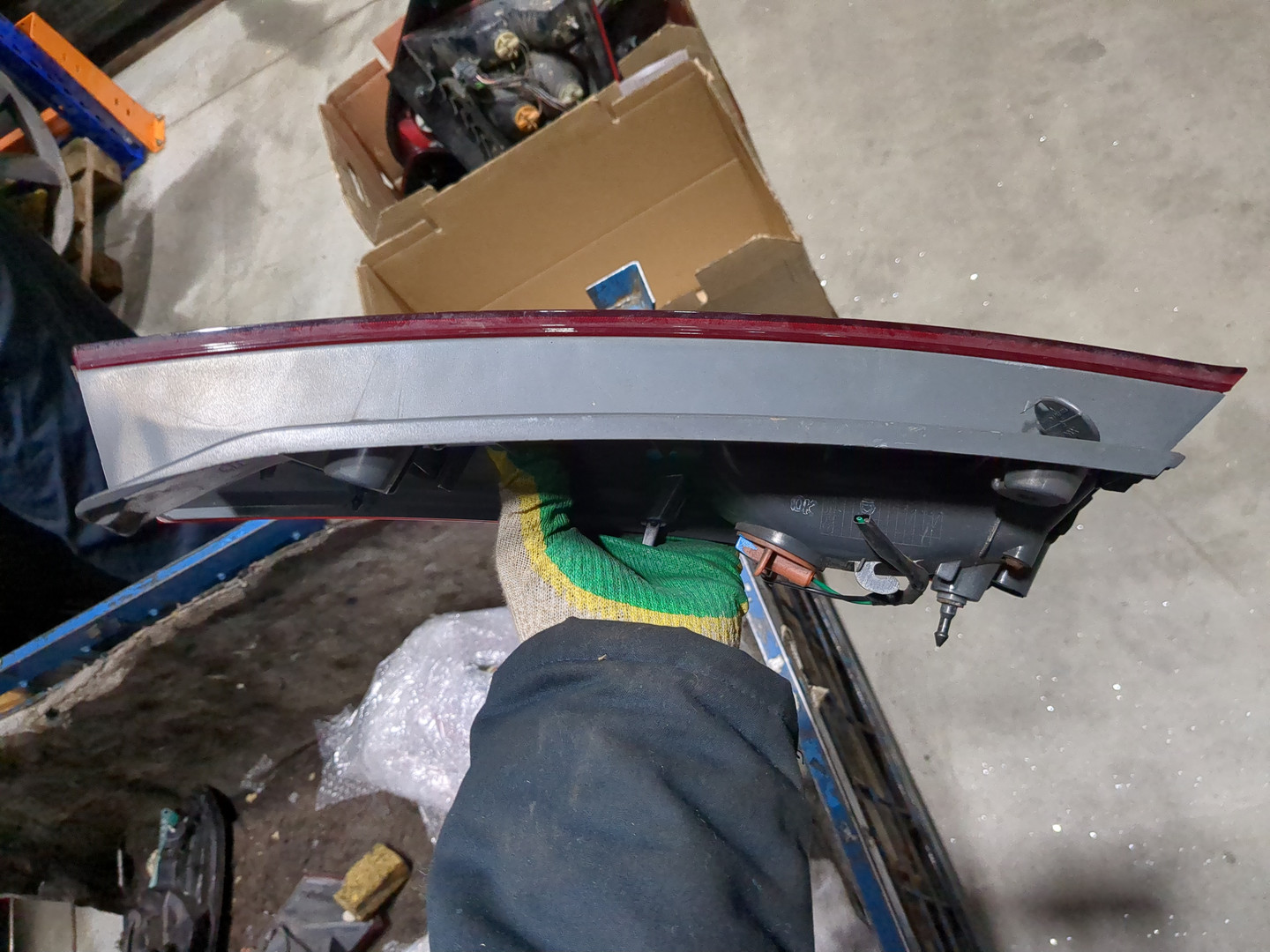 Фонарь задний правый