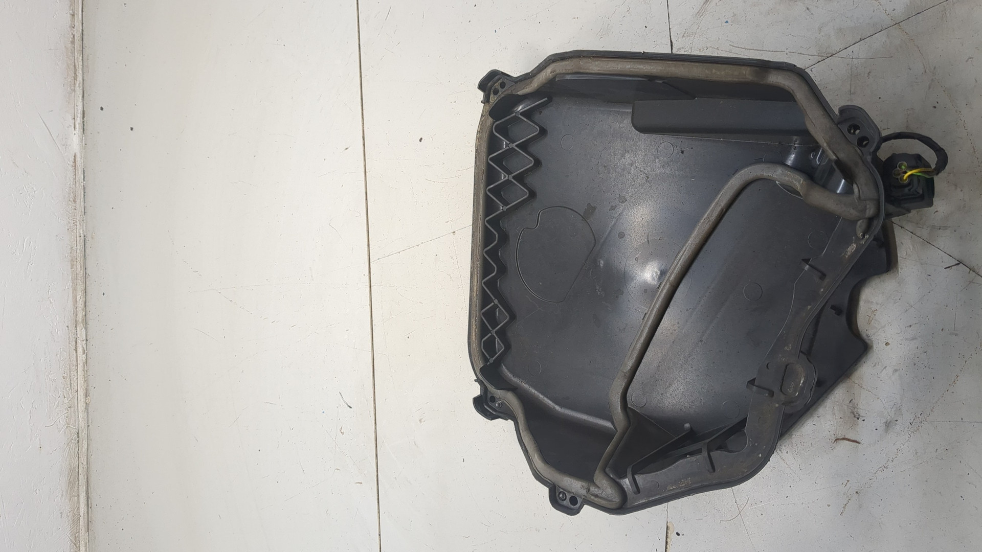 Корпус салонного фильтра