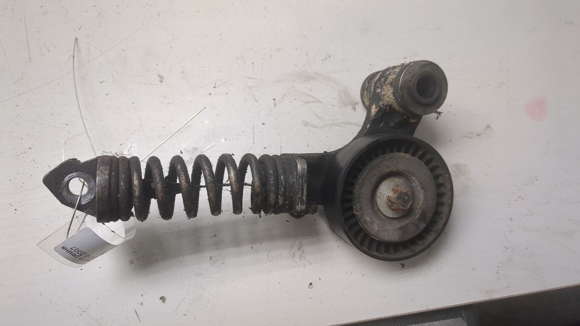 Натяжитель ремня