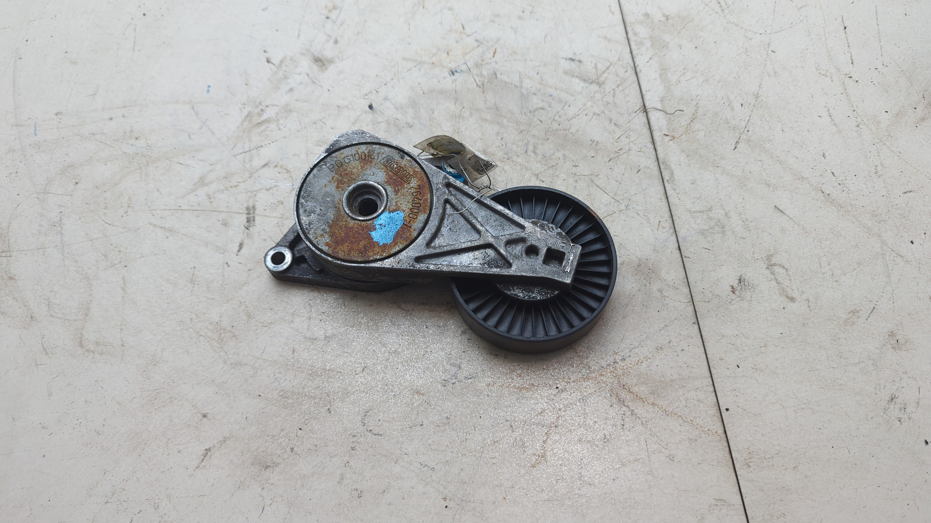 Натяжитель ремня