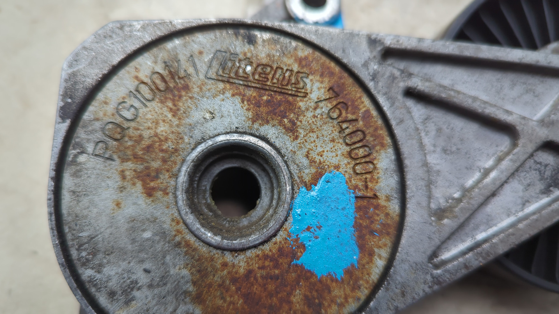 Натяжитель ремня