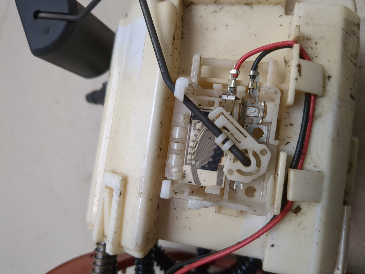 Насос топливный электрический