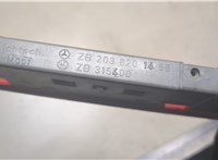  Фонарь дополнительный (стоп-сигнал) Mercedes C W203 2000-2007 8908771 #2