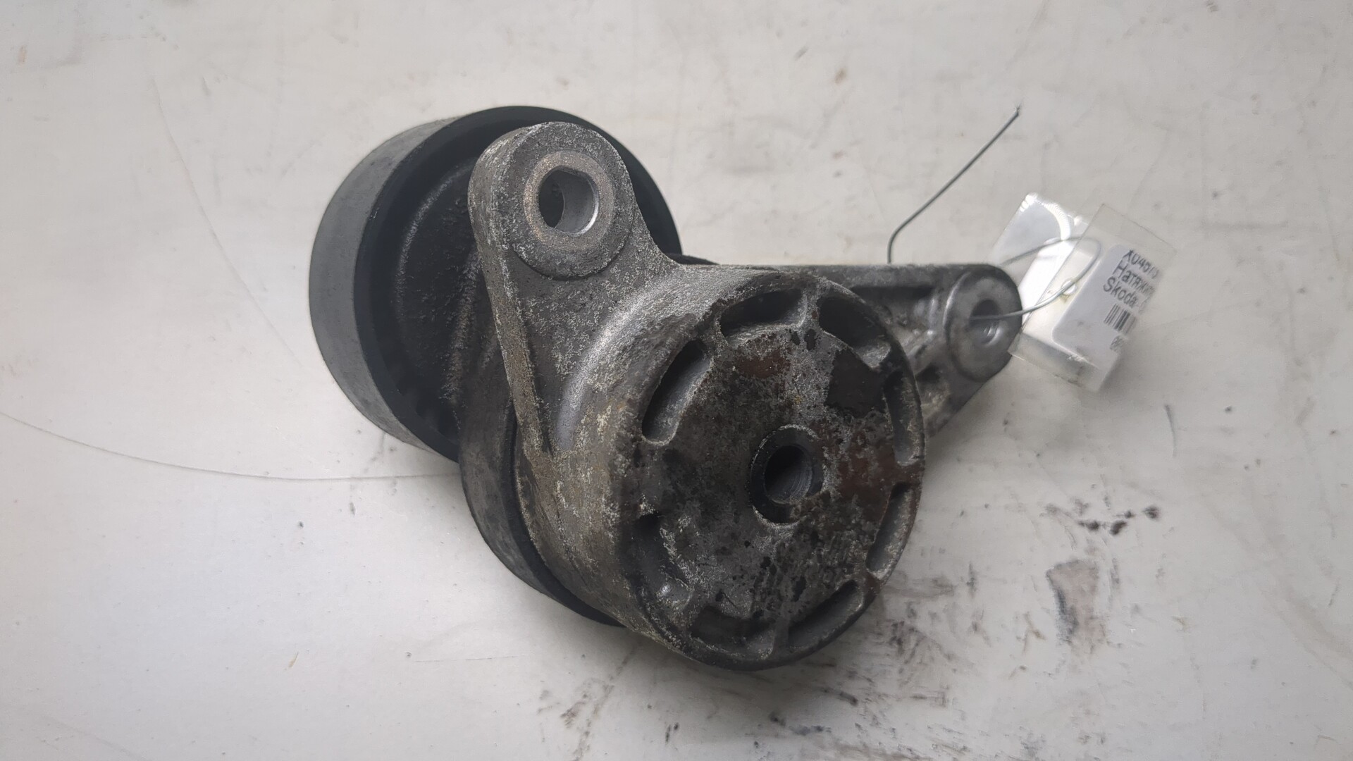 Натяжитель ремня