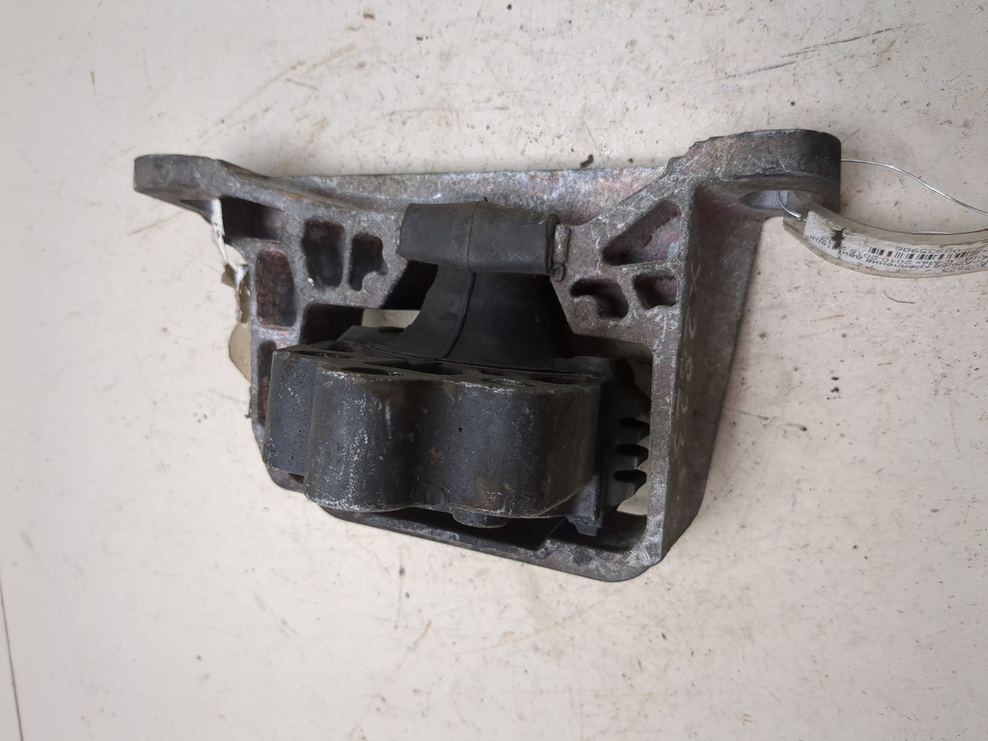 Опора двигателя