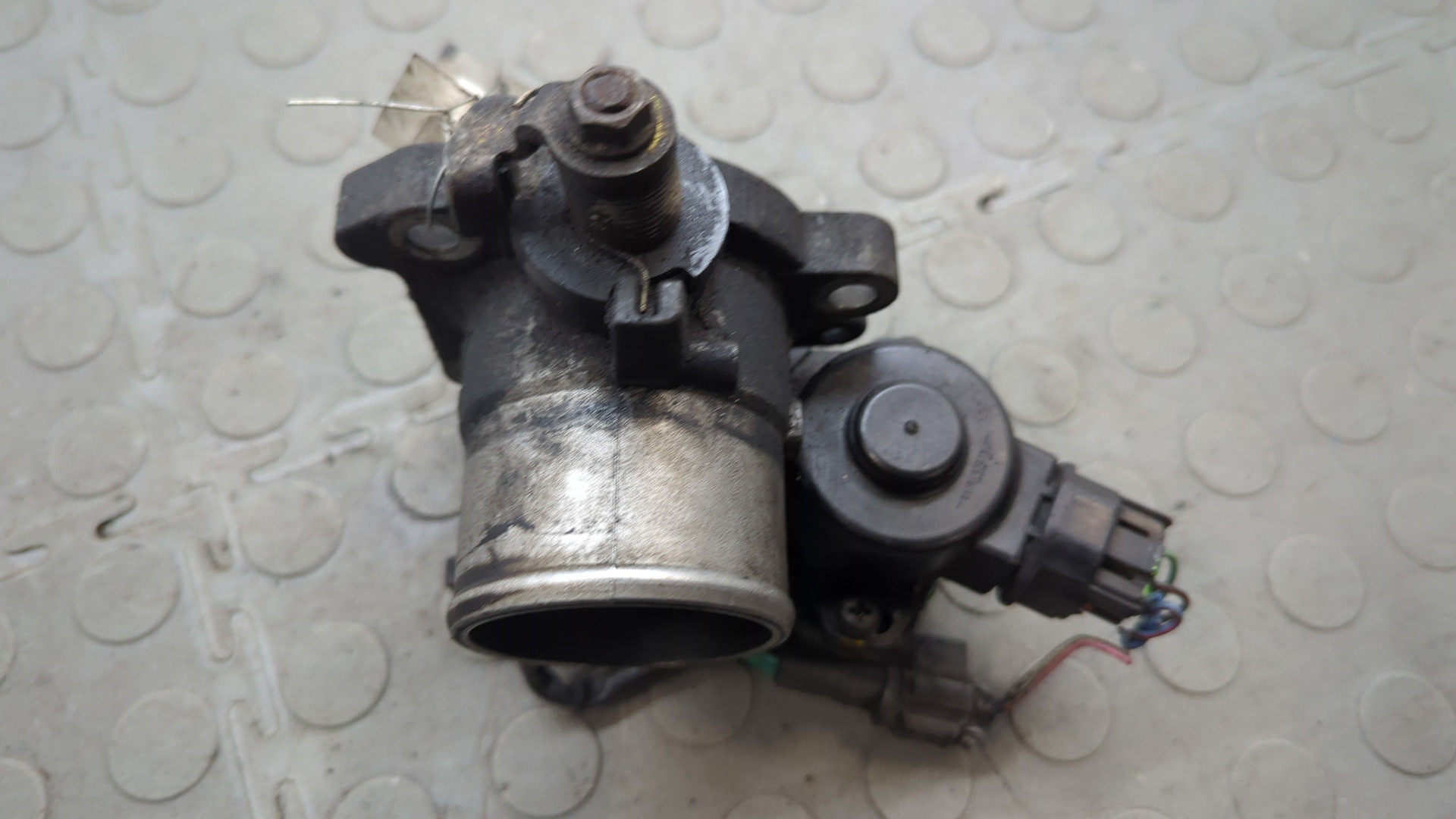 Заслонка дроссельная электрическая