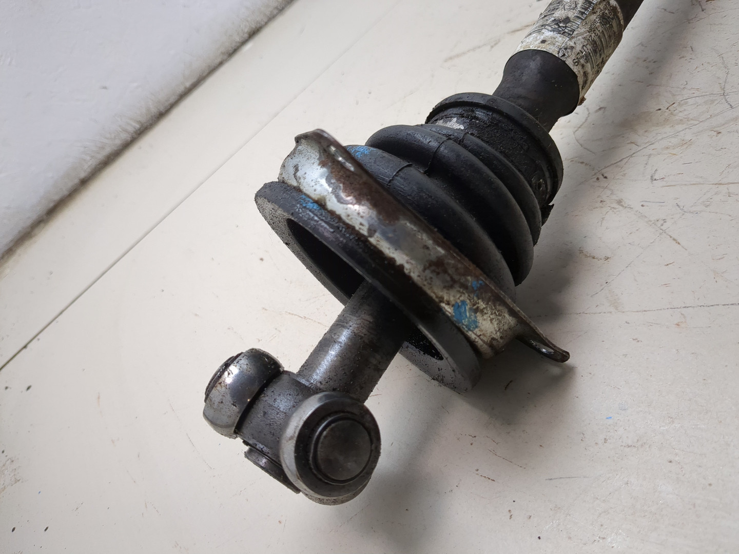 Полуось передняя левая