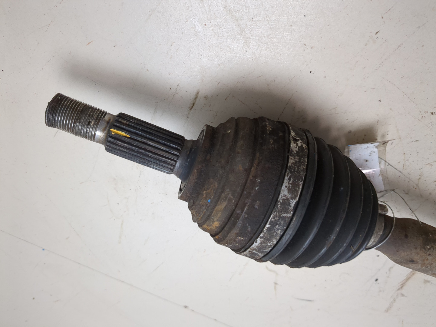 Полуось передняя левая