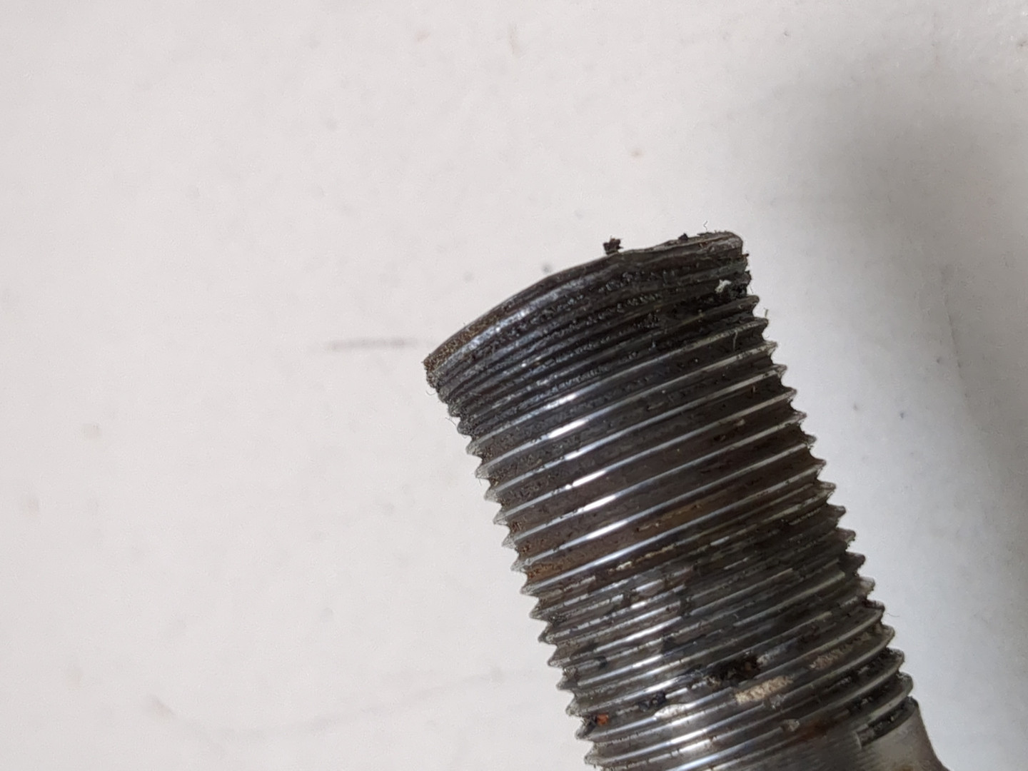 Полуось передняя левая