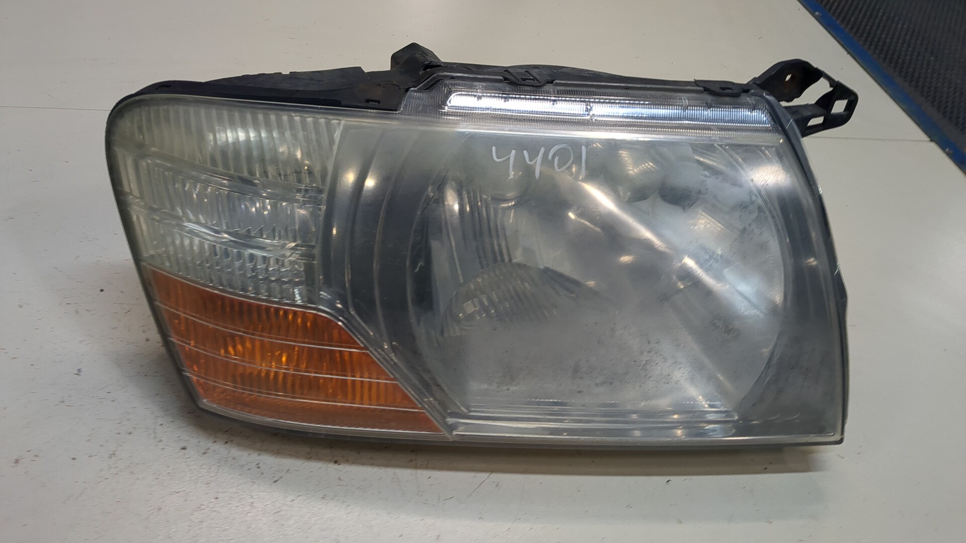 Передние фары митсубиси паджеро 4. Фара левая паджеро 4. Фара передняя паджеро 2. Фара передняя паджеро 2. Фара передняя паджеро 2.