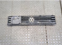  Решетка радиатора Volkswagen Polo 1990-1994 8966648 #2