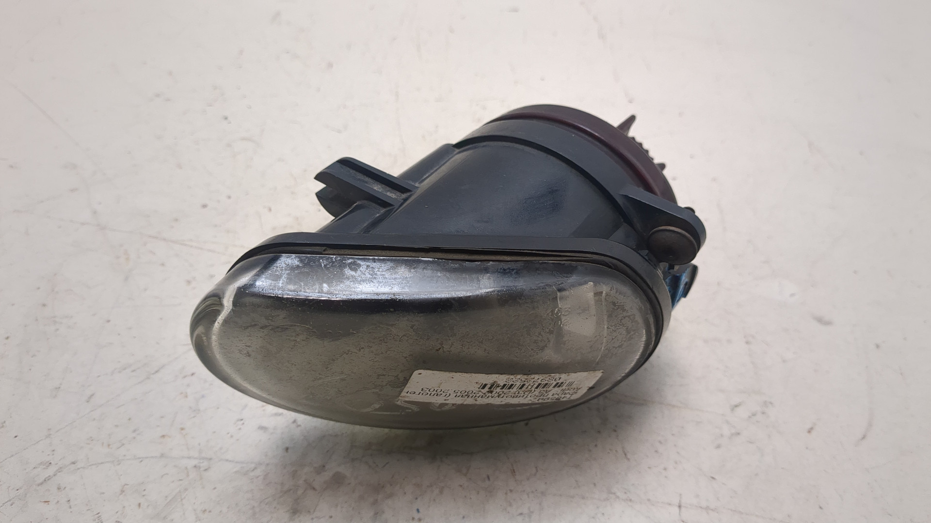 Фара противотуманная правая