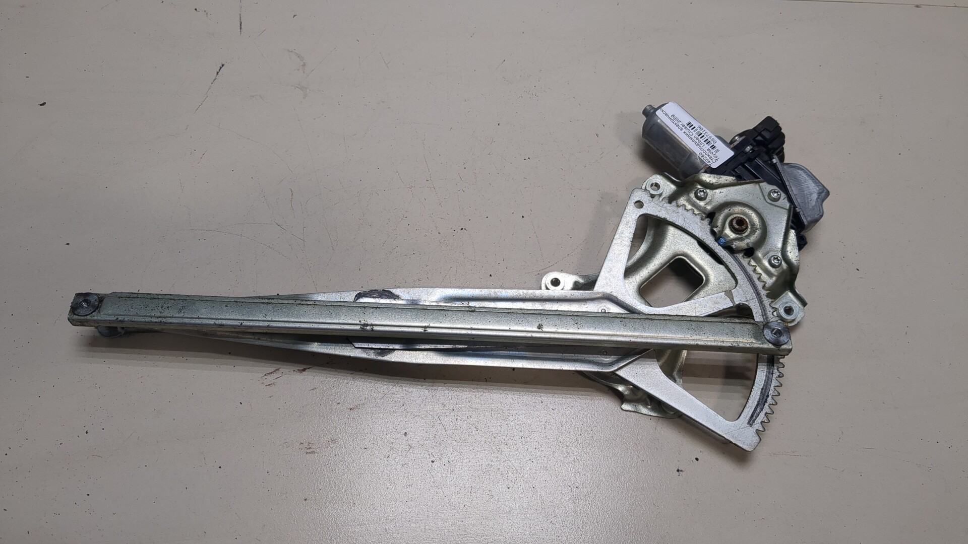 Стеклоподъемник электр. передний правый