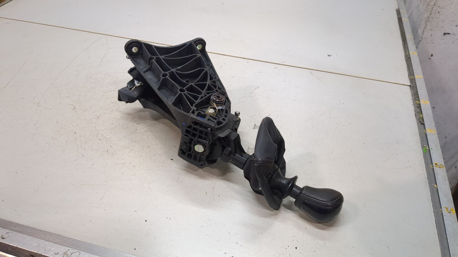 Кулиса МКПП / АКПП